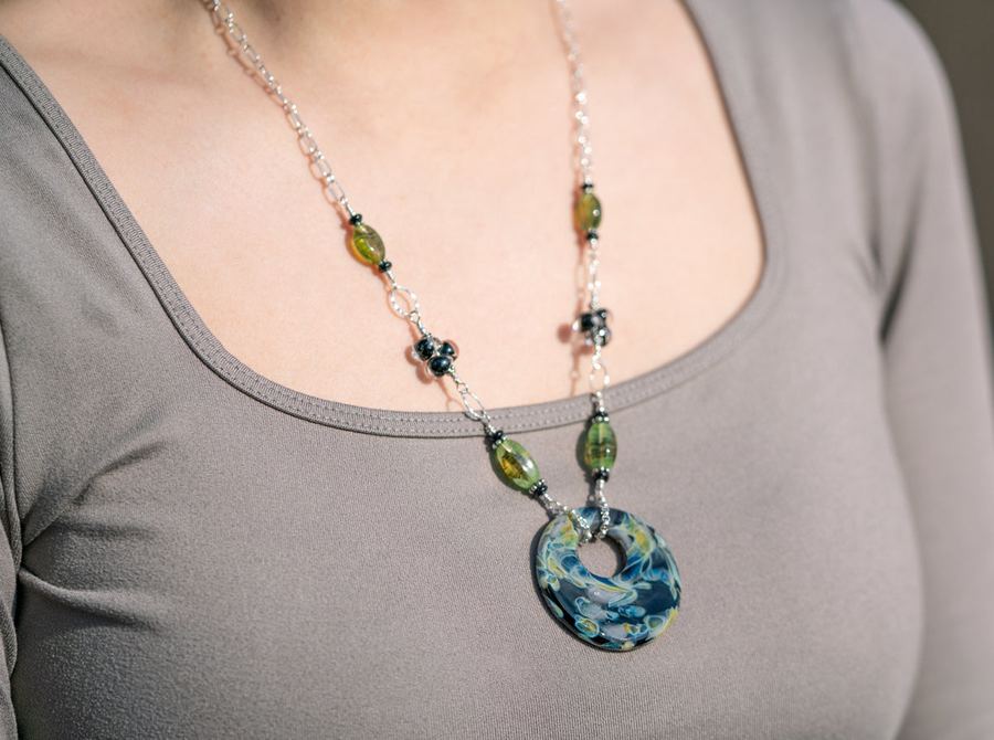 Unicorne Beads lifestyle